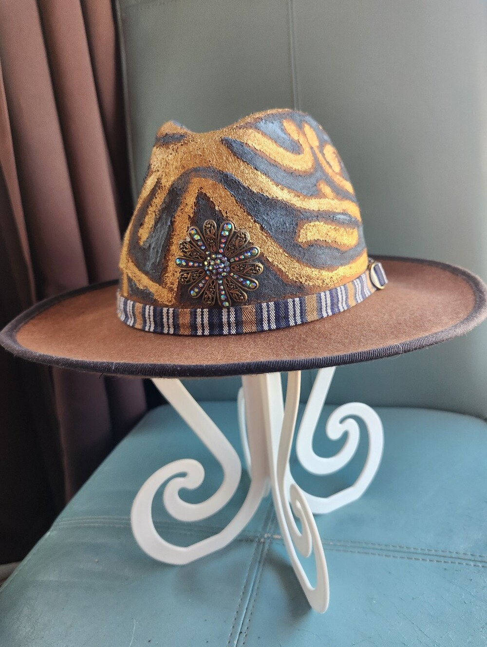 FREE PEOPLE Handpainted Boho Rancher OOAK Brown Turquoise Gold JEWEL Brooch Hat
